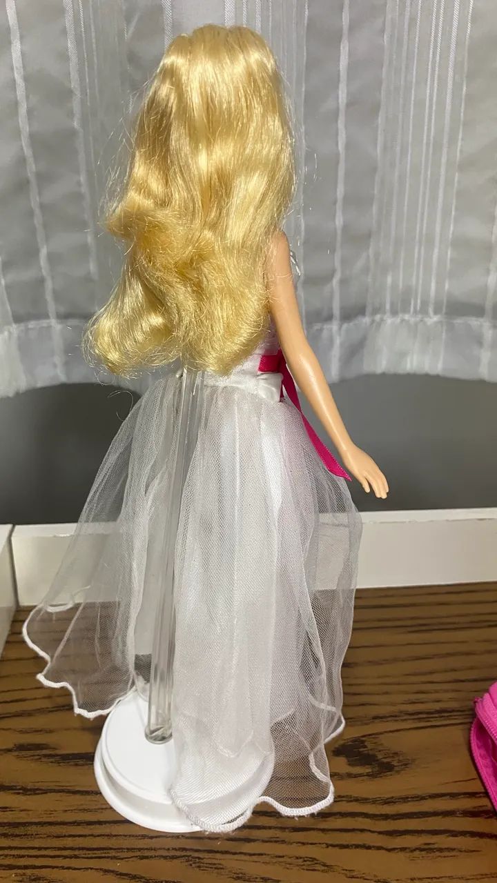 Barbie Quero ser Noiva 2009 - Foto 2