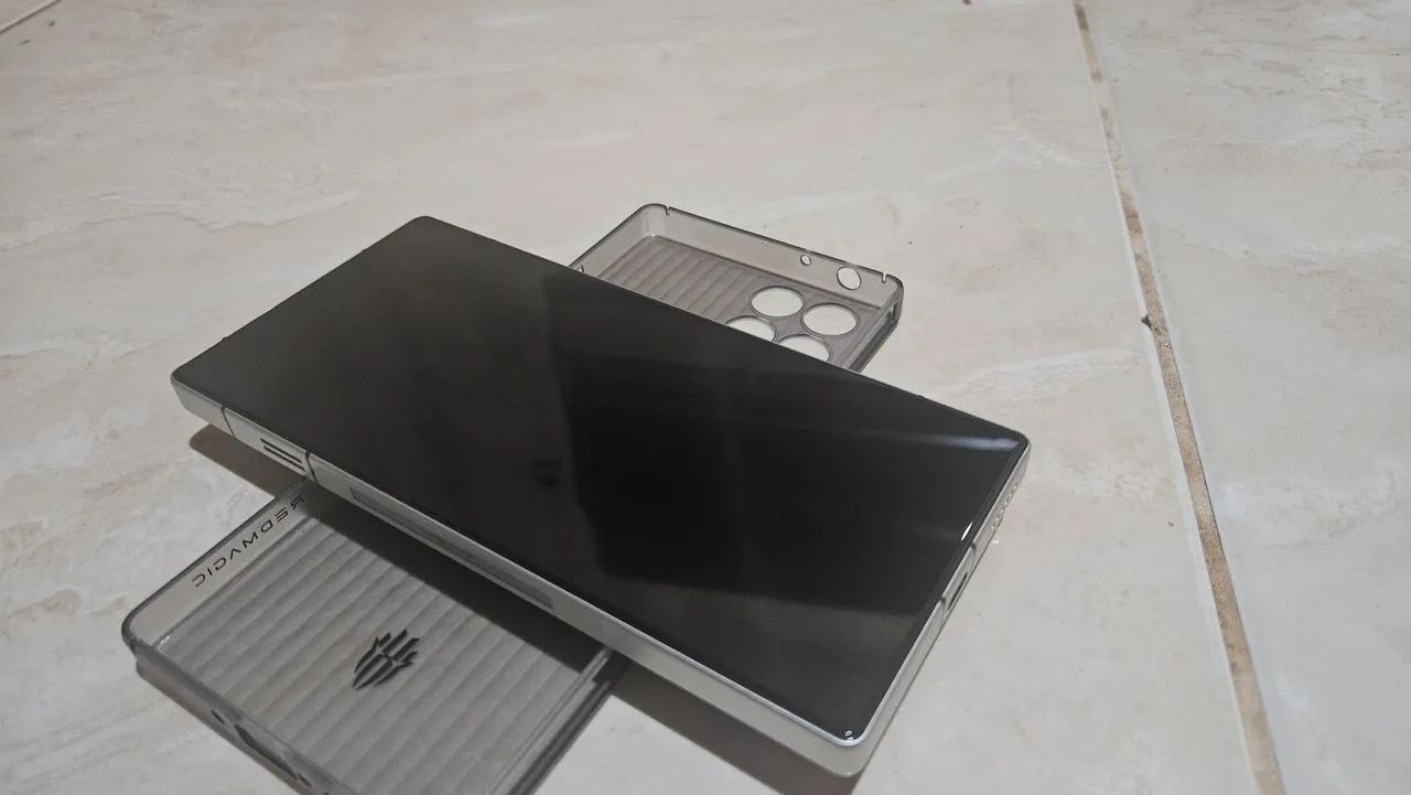 Redmagic 11 pro 16/512 Prata