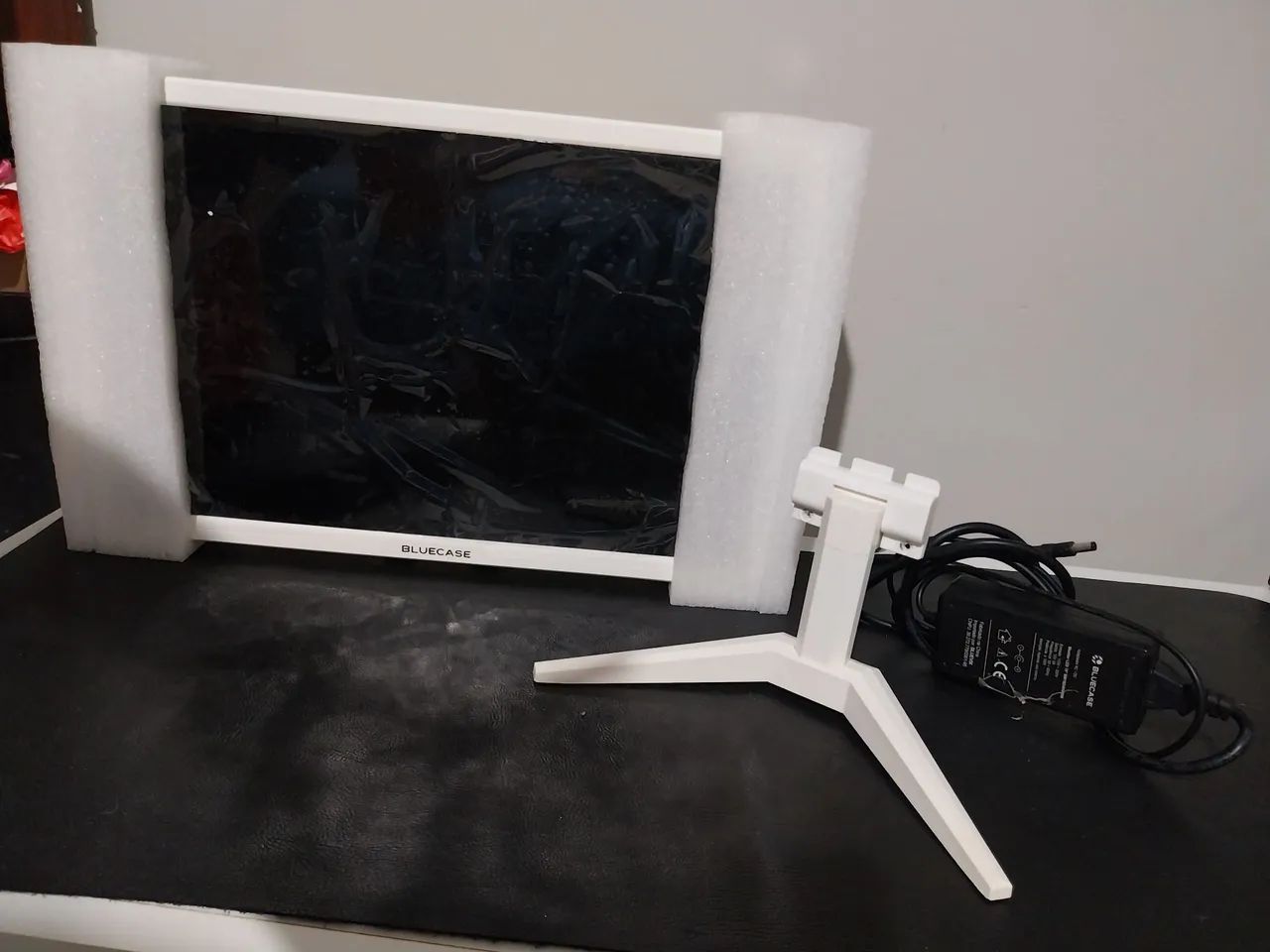 Monitor LED 19" Bluecase  - Foto 2