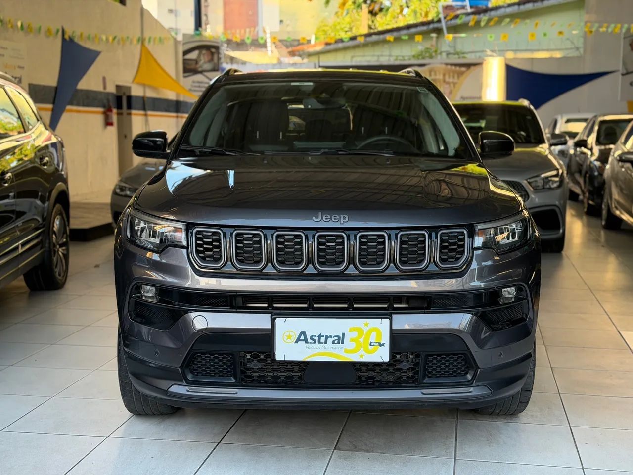 Jeep Compass Longitude Night Eagle 1.3 Flex 2025 - Foto 3