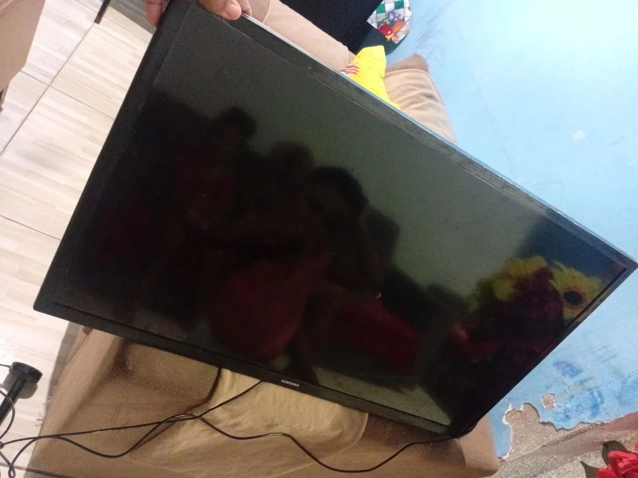 Vendo televisão smartv 32 - Foto 2