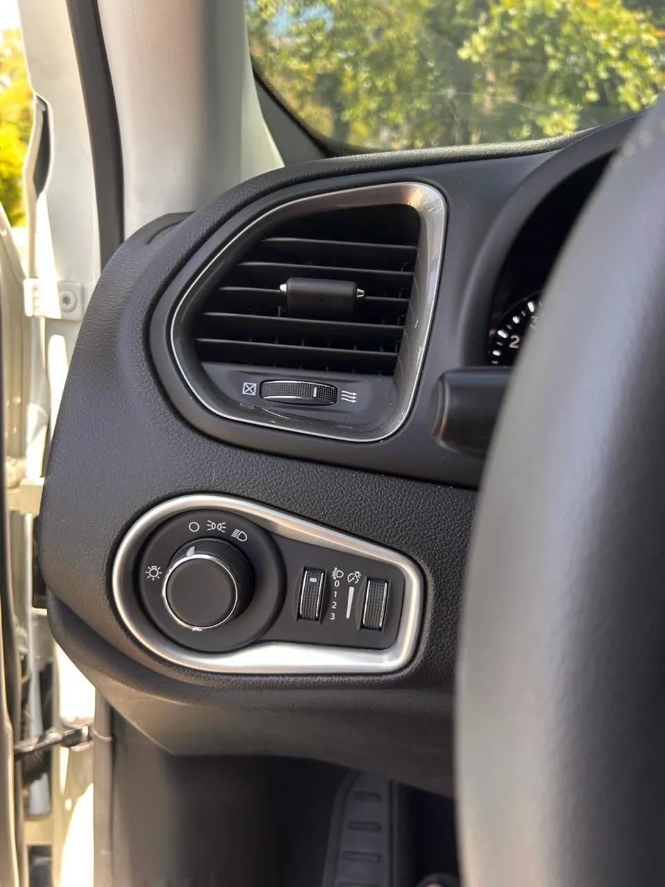 Jeep Renegade Sport T270 1.3 TB 4X2 Flex Aut. 2023 - Foto 6