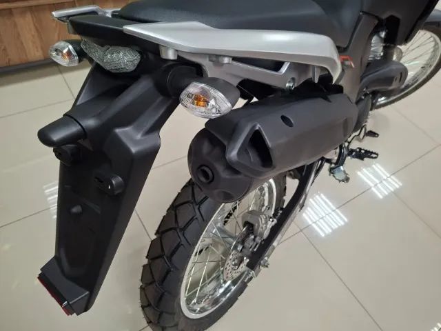 XTZ Lander 250 Connected - Foto 4