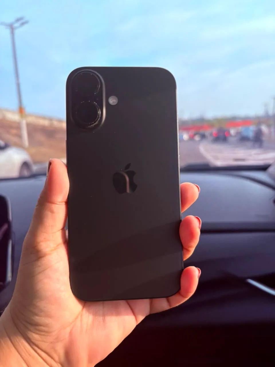 iPhone 16 Preto 128 - Acompanha caixa e acessórios  - Foto 2