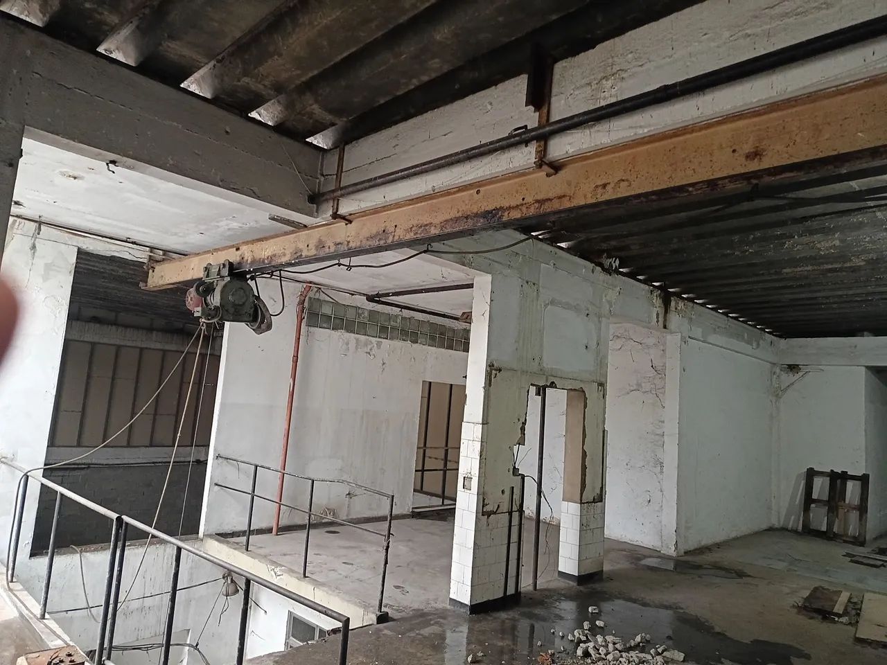 Viga de ferro H