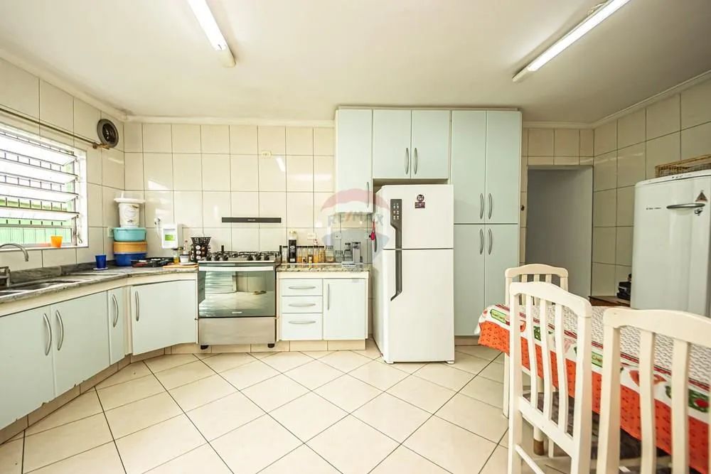 Casa ampla com suíte,espaço gorumet e excelente localização na Vila Bueno Aires - Foto 2