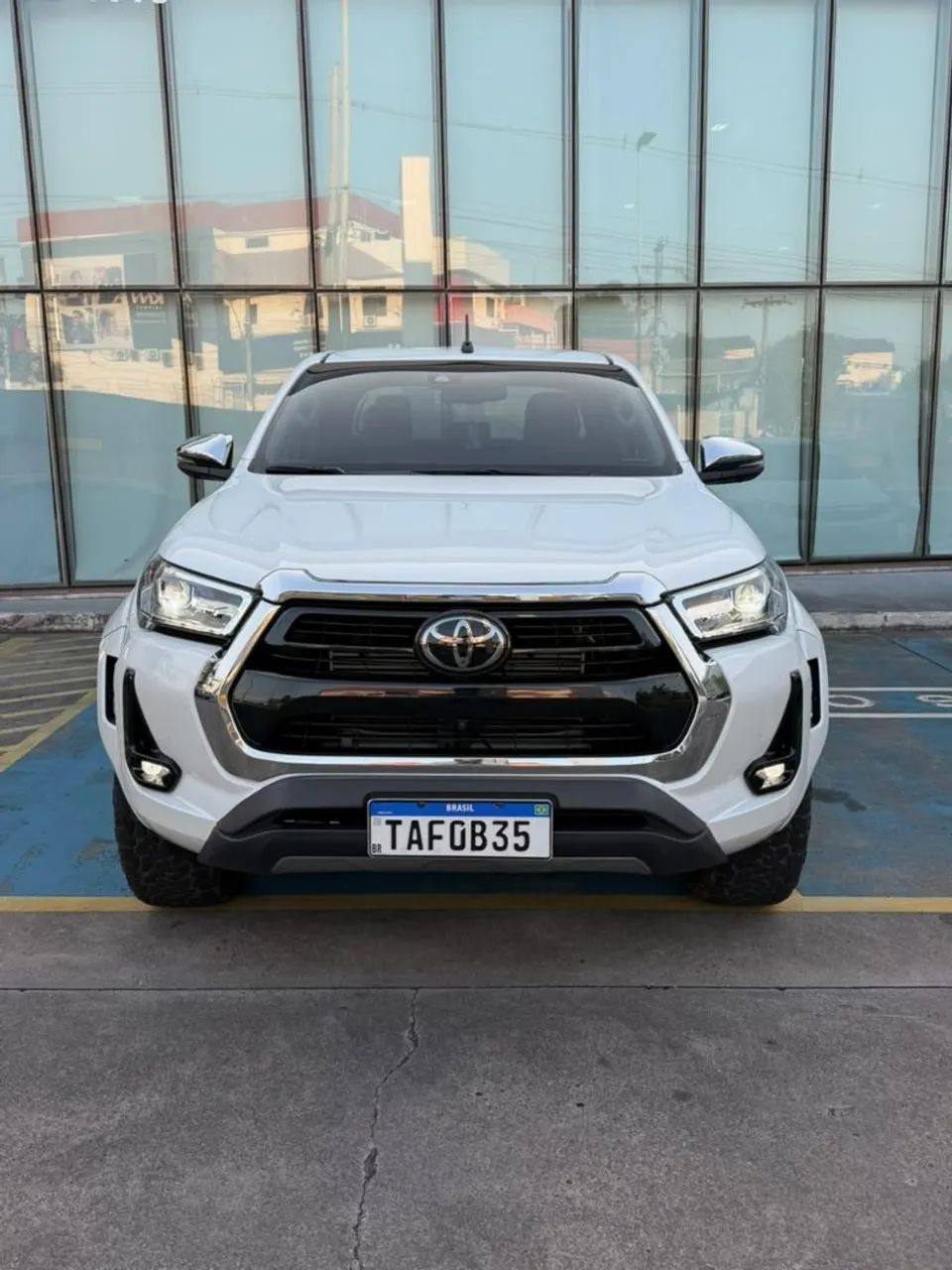 Toyota Hilux Hilux CD SRX Plus 4x4 2.8 TDI Die. Aut. 2024