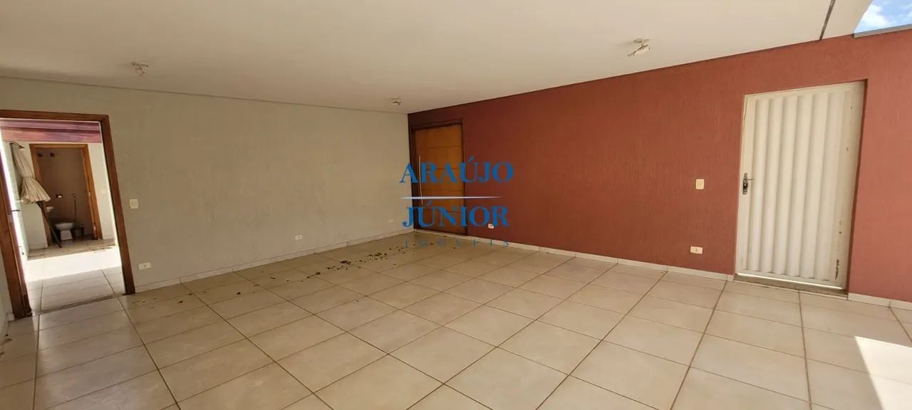 Oportunidade de compra! Casa com excelente acabamento, muito bem planejada e ótima localiz - Foto 5