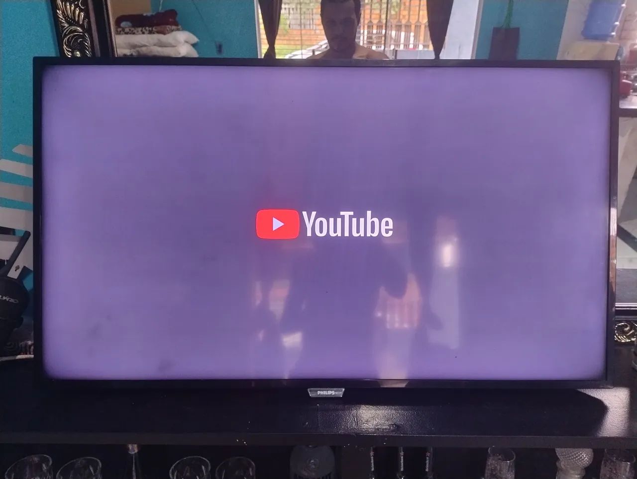 Vendo TV Philips 40 polegadas 4k - Foto 3