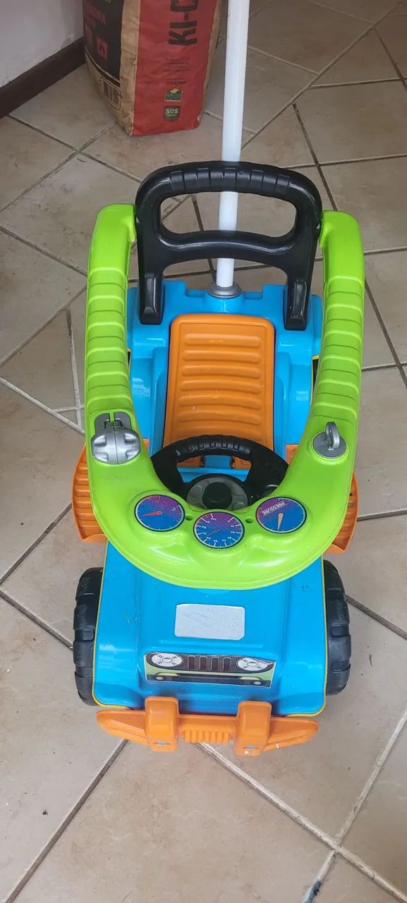 Carrinho Com Chassis Jip Jip criança  - Foto 4