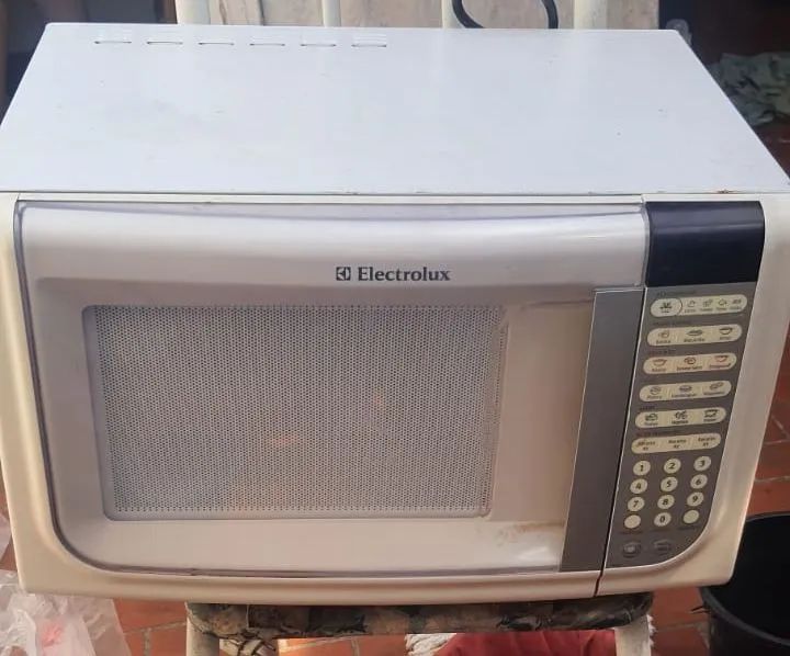Microondas electrolux usado