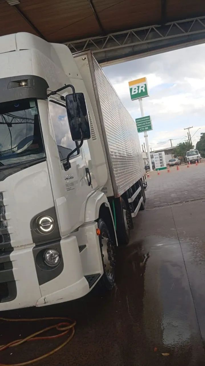 Estou a procura de serviço 