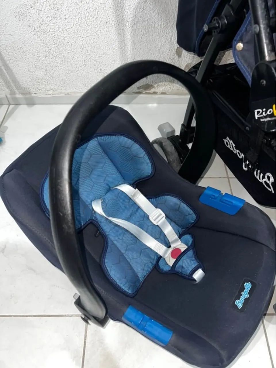 Carrinho de Bebe com Bebê Conforto - Foto 3