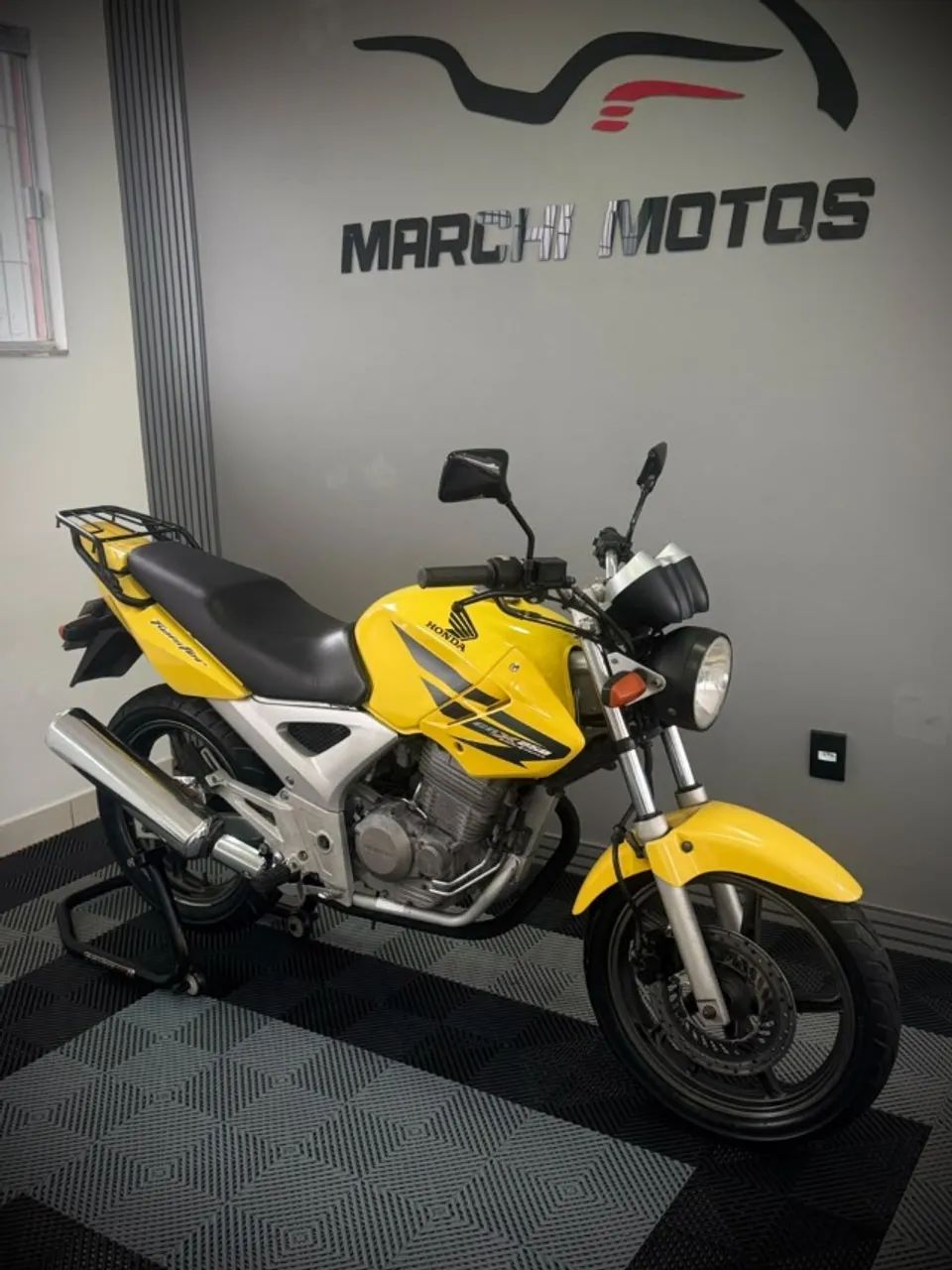 CBX Twister 250  - Foto 2