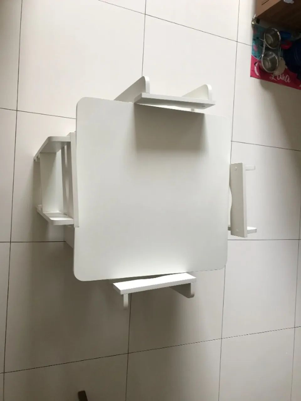 Mesa Infantil com 04 cadeiras MDF Branco Laminado - Foto 4