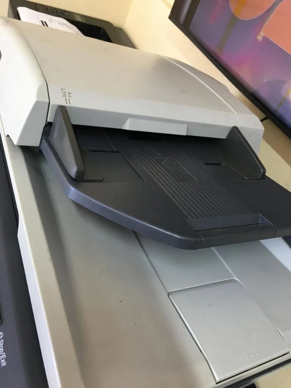 Impressora multifuncional laser Brother DCP-8080 - Foto 4