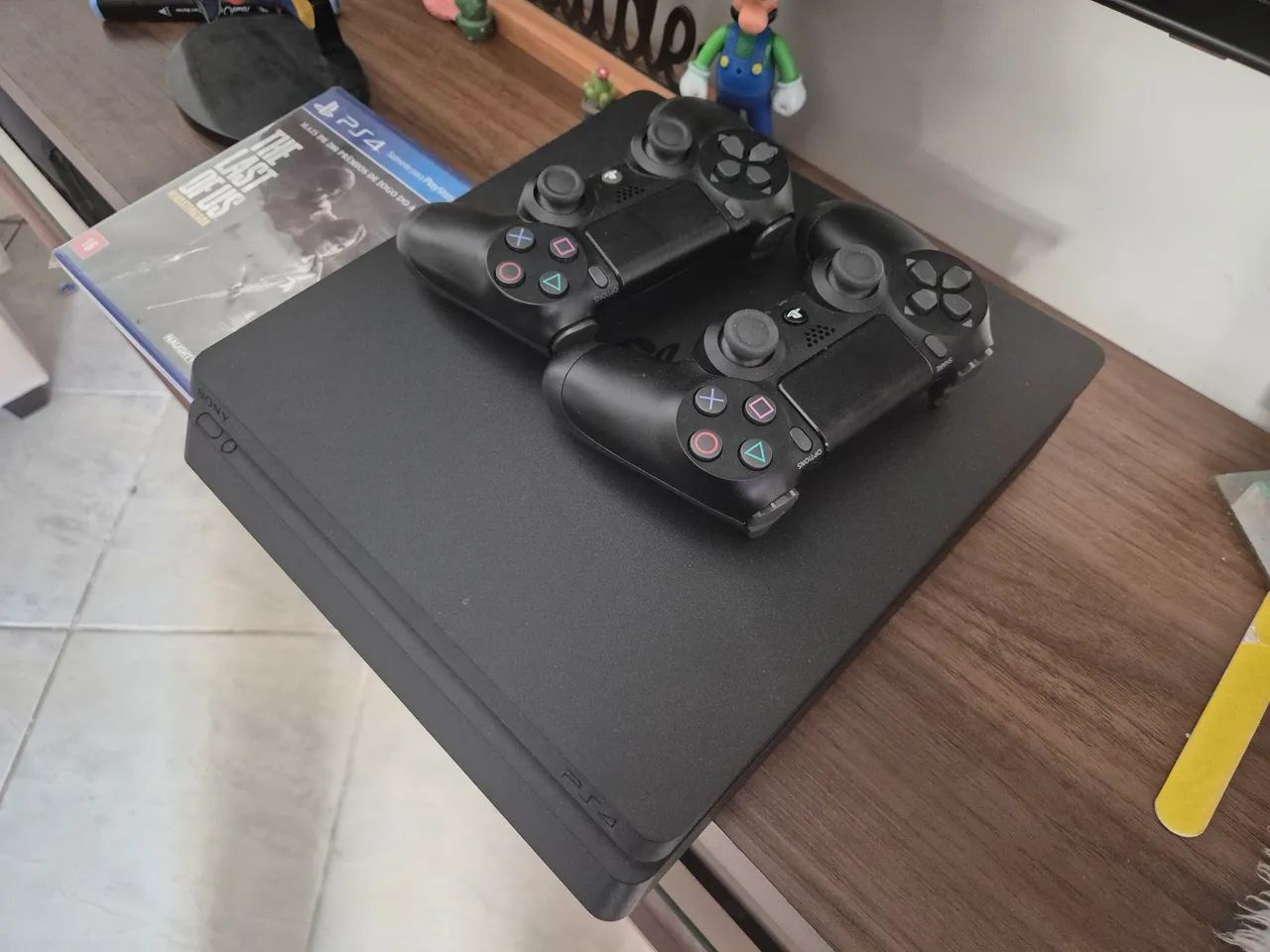 Ps4 slim 1tb