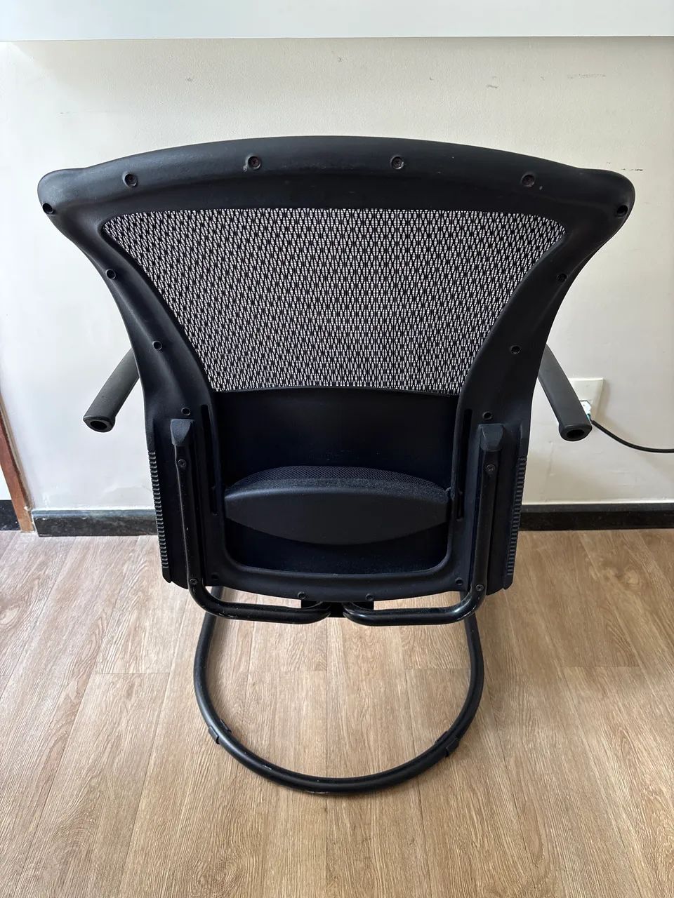 Vendo cadeira de escritório flexform 