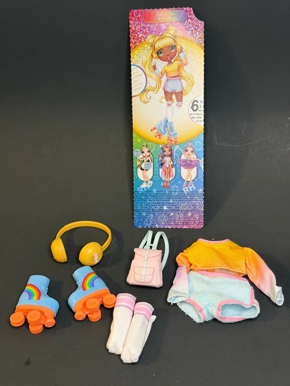 RAINBOW HIGH FASHION PACK SUNNY