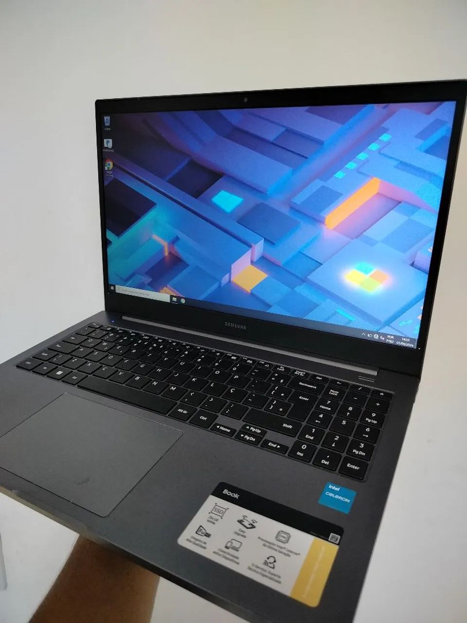 VENDO NOTEBOOK Samsung BOOK - INTEL CELERON