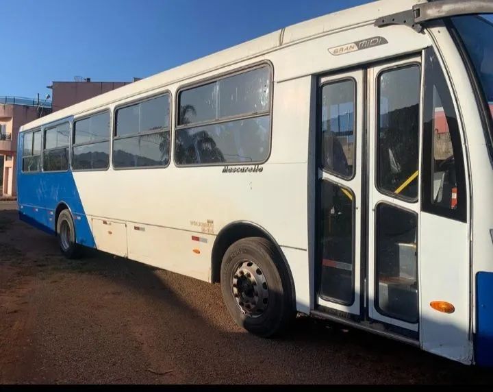 Onibus escolar gran mide 