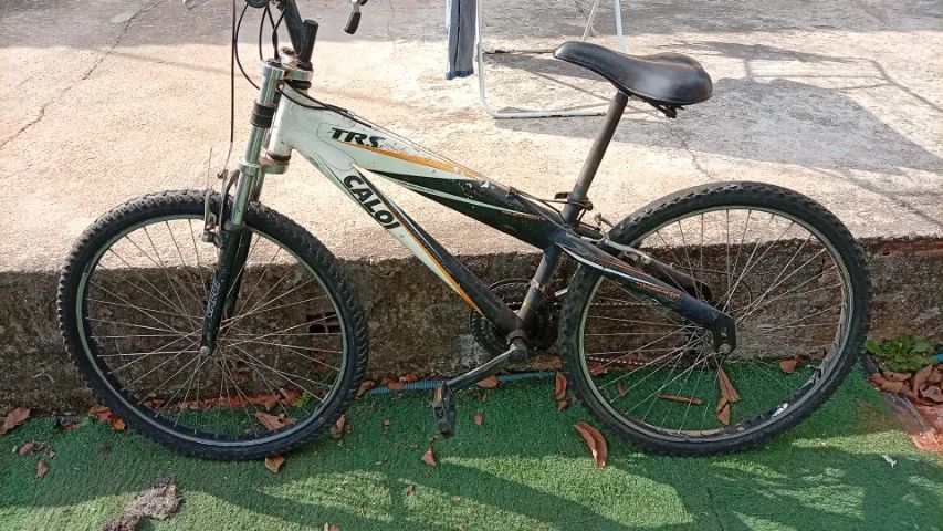 Vendo Bicicleta Caloi aro 26 - Foto 2