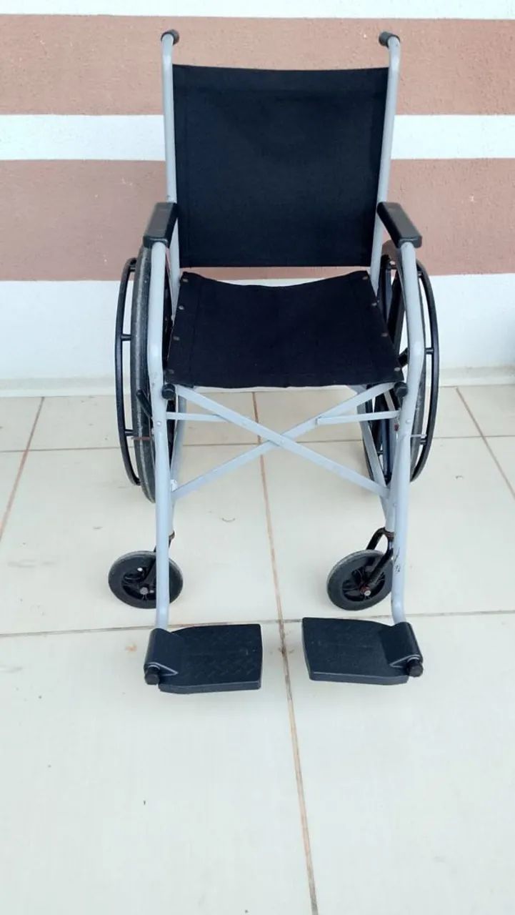 Cadeira de rodas  - Foto 2