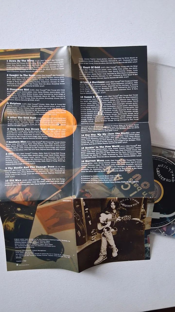 Cd Neil Young greatest hits usado  - Foto 5
