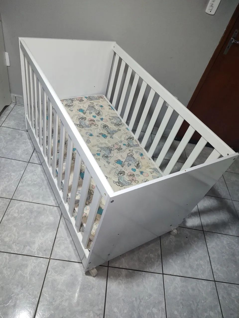 Berço infantil de rodinhas. - Foto 4