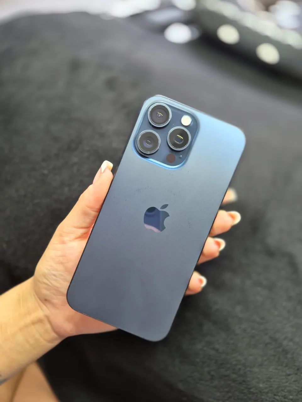 iPhone15 PROMAX　BlueTitanium　256GB　美品 iPhone 15 Pro Max 256GB Azul Titanium - Celulares e Smartphones