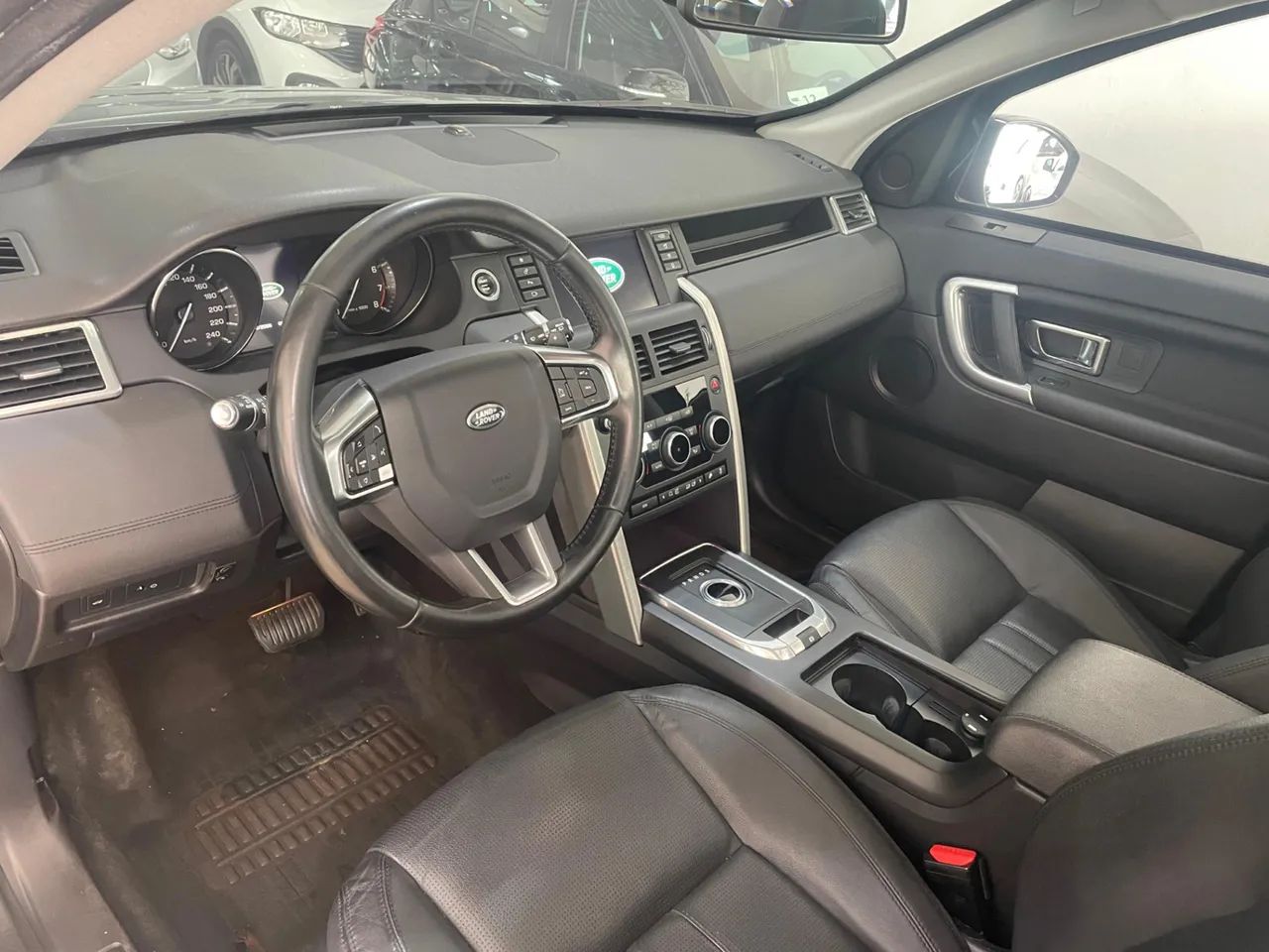 Land Rover Discovery Sport HSE Luxury 2.0 4X4 Aut., foto 8 de 17