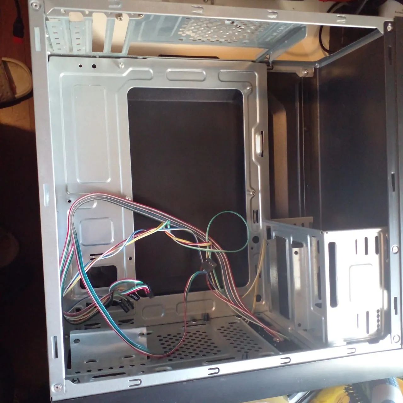 GABINETE PARA COMPUTADOR - C3 TECH - M-ATX - Foto 3