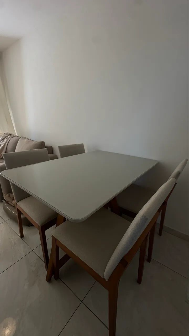 Mesa bege 120x80 - Madeira maciça  - Foto 4