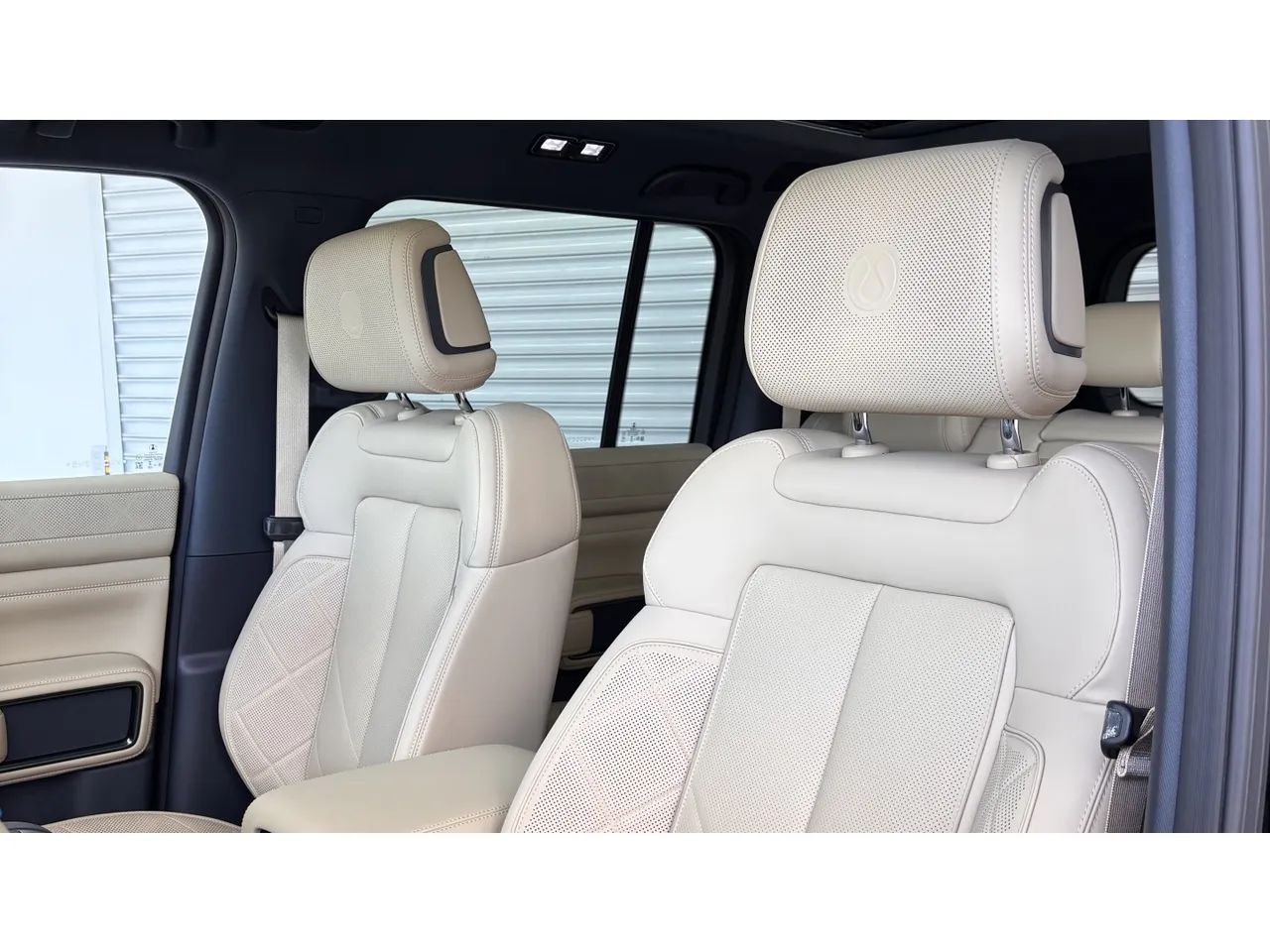 Denza B5 SUV híbrido plug-in, foto 9 de 14