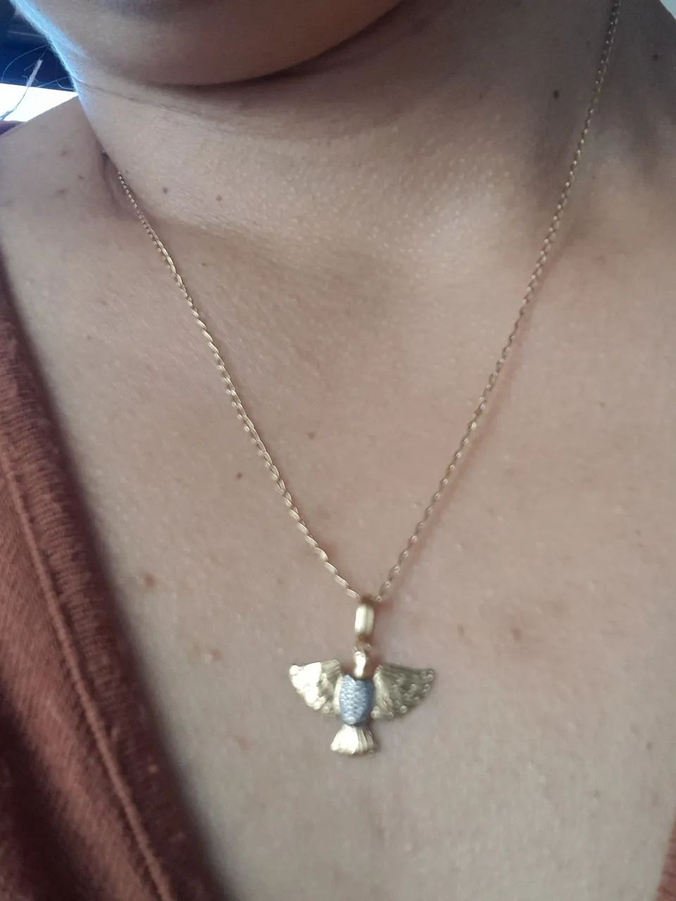 Corrente de Ouro com Pingente Espírito Santo / Pomba da Paz ? Excelente Estado - Foto 2