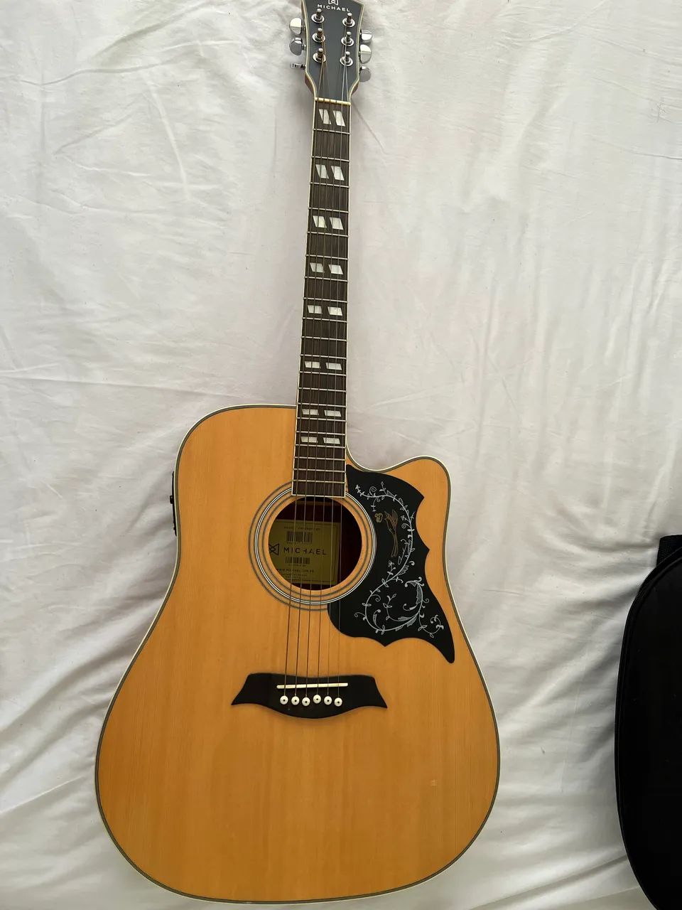 Violão Micheal dtc 925 cutway