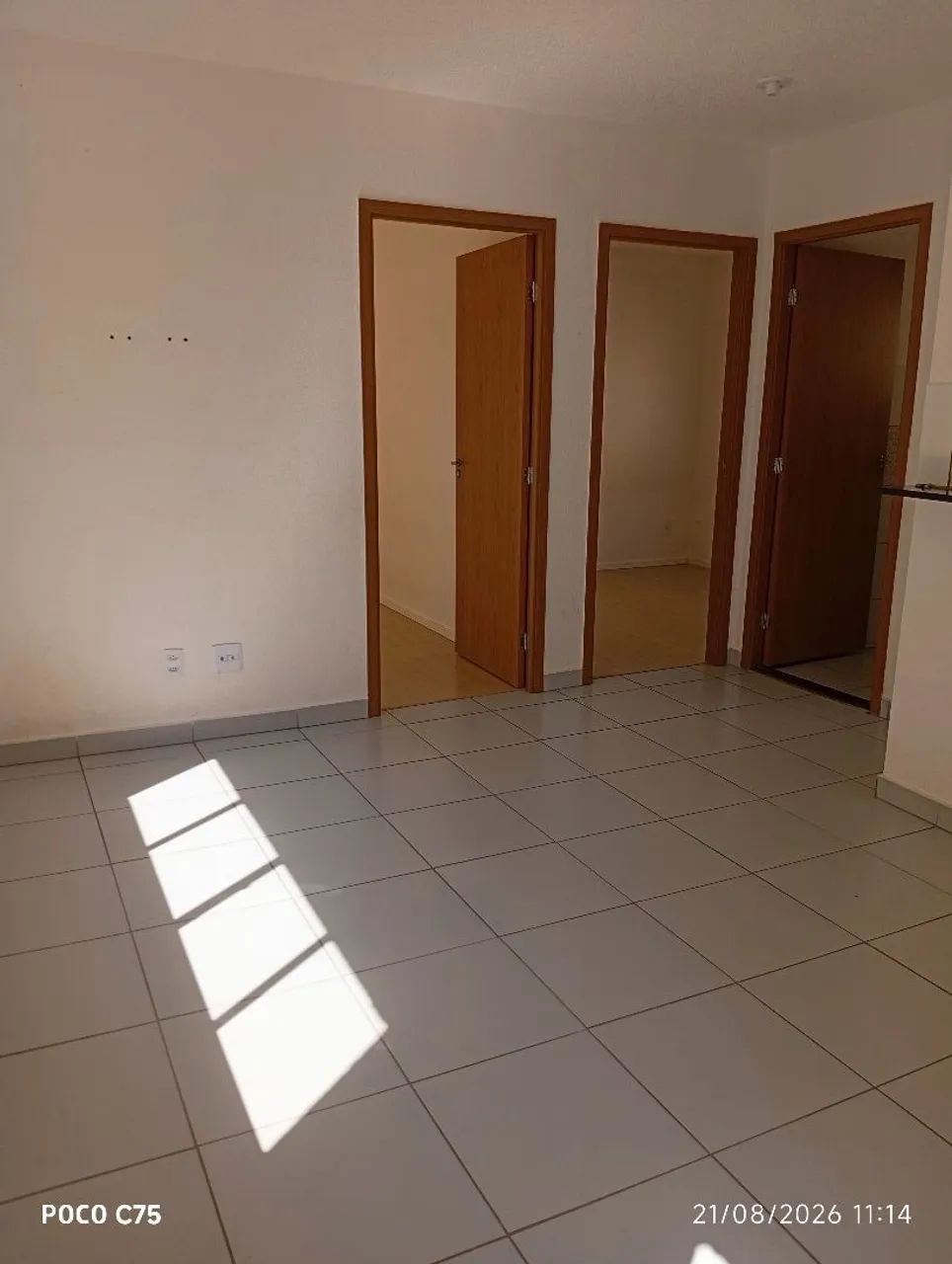 Aluga-se AP 2/4 SEM EXIGÊNCIA DE CAUÇÃO 