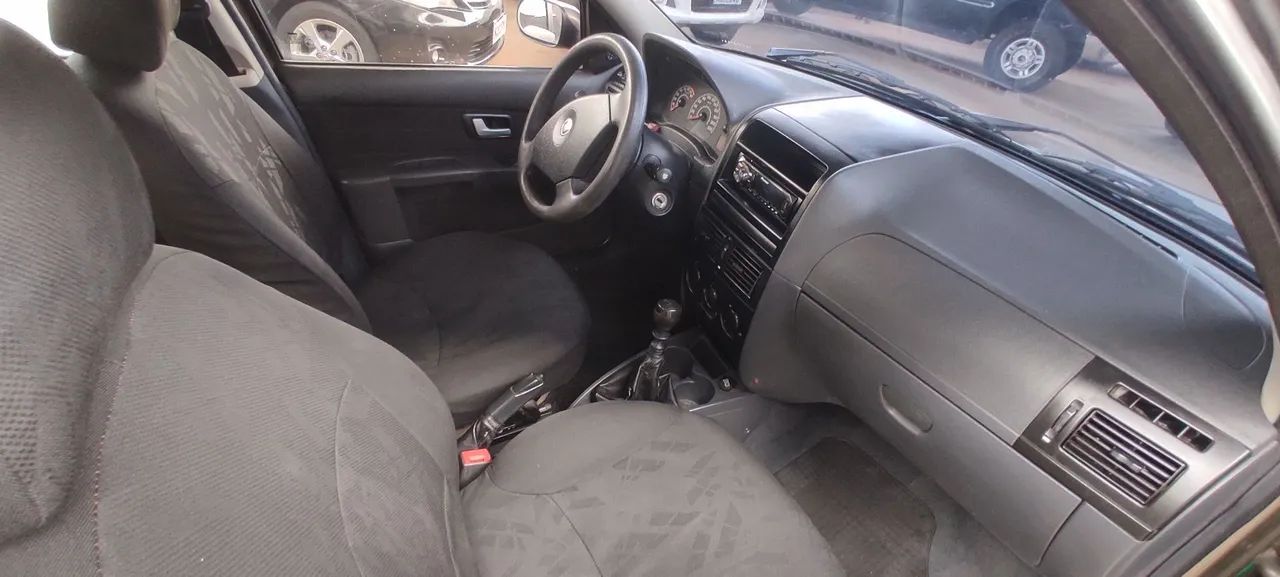 Fiat Siena EL Celeb. 1.0 MPI Fire Flex 8V 4P 2010 - Foto 5