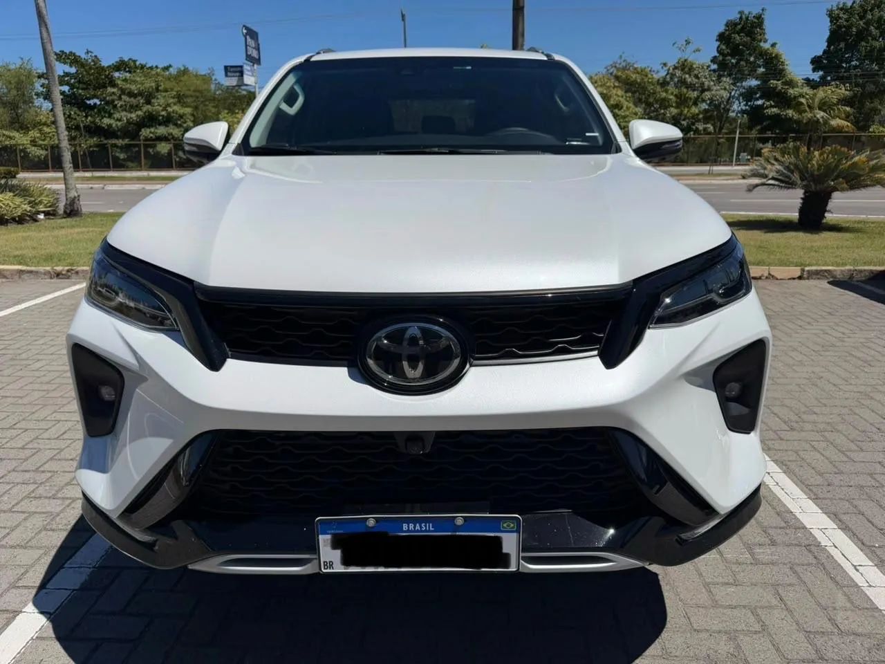Toyota Hilux SRX 4X4 AT 2.8 TB 2026