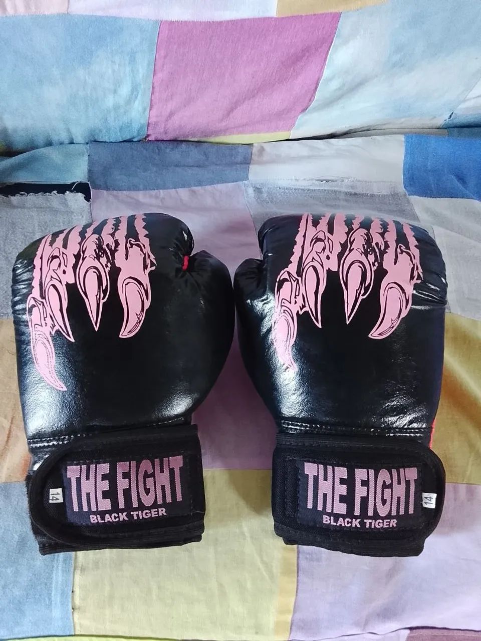 Luvas de Boxe da Black Tiger - 14Oz Rosa/Preto