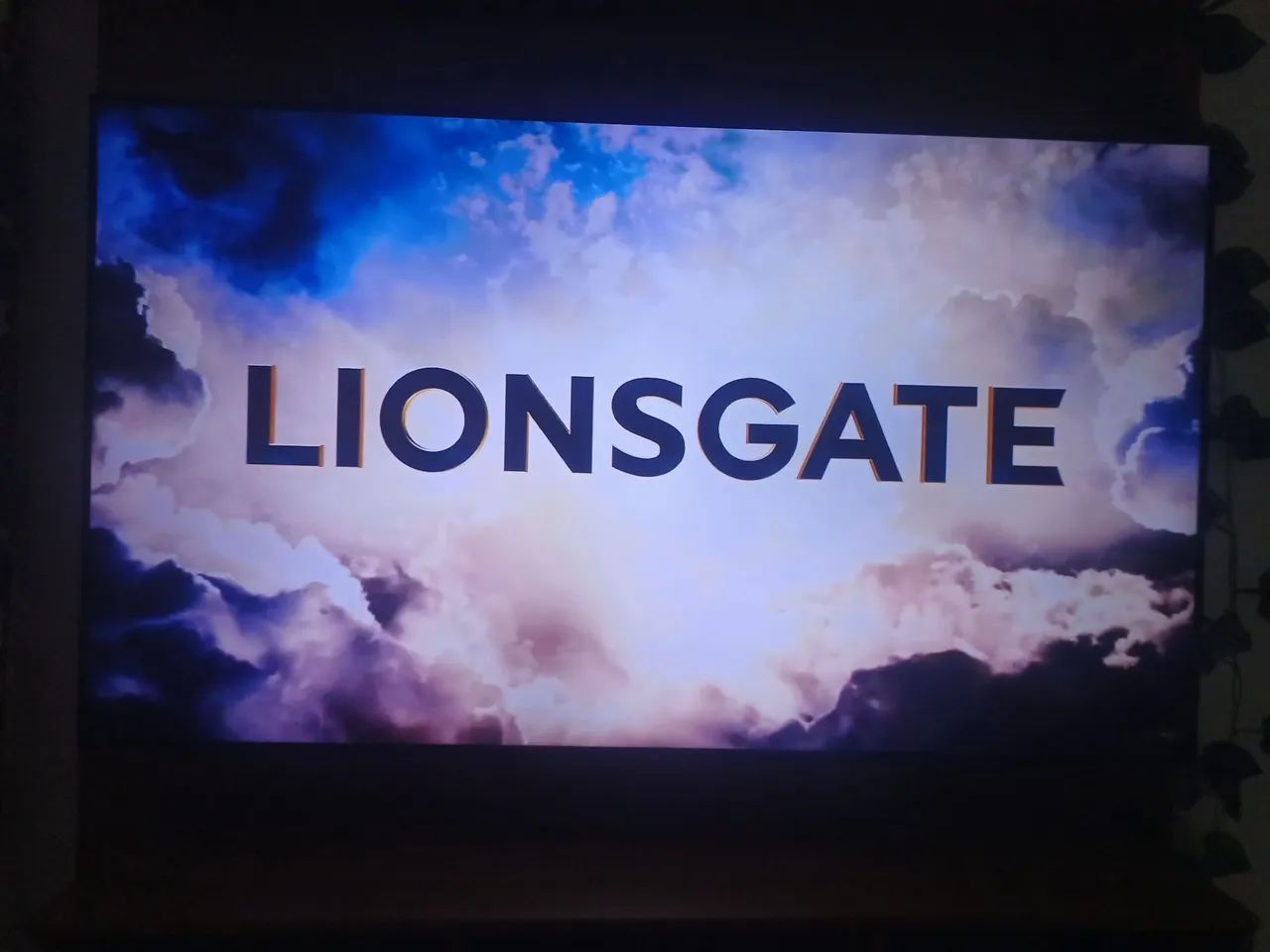 Vendo tv sansung 55 polegadas nova inda com plástico R$1800.00