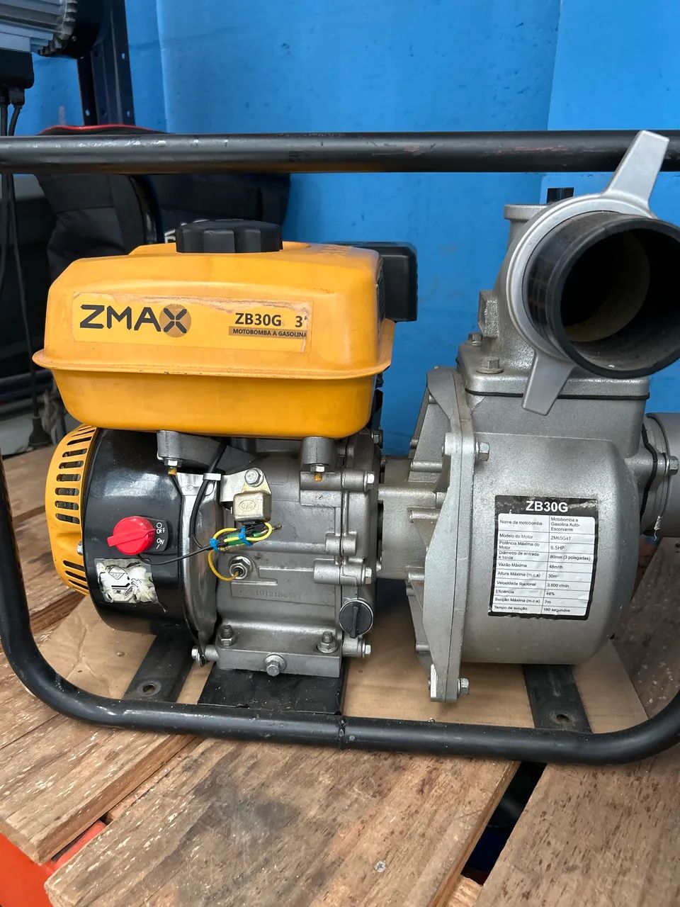 Motobomba a gasolina 