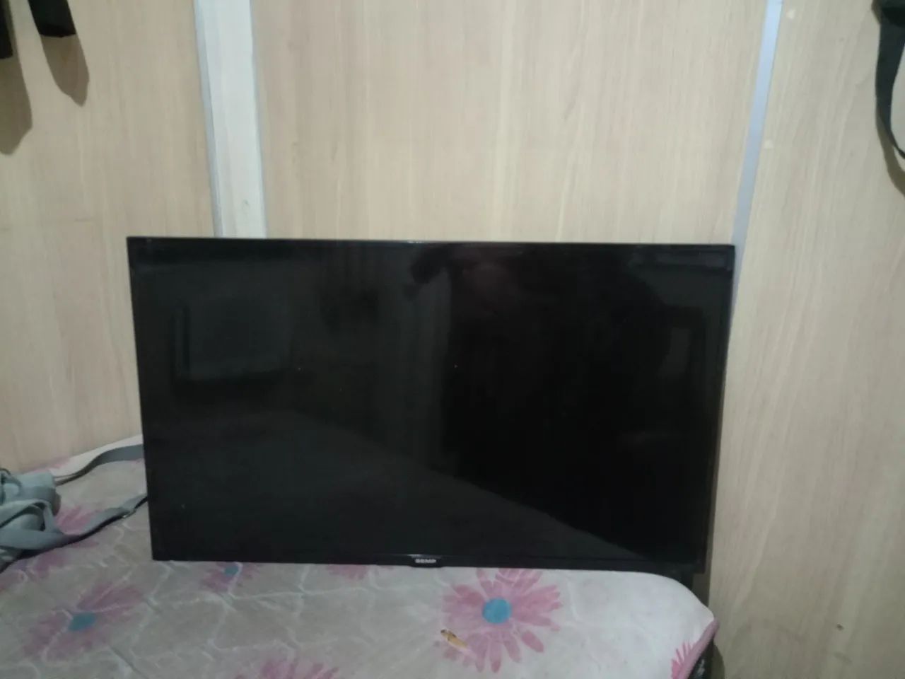 Vendo uma tv semp de 32 polegadas 