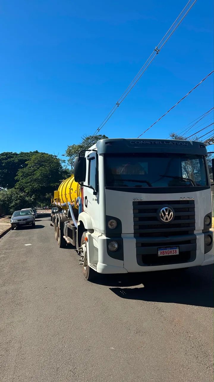 Vende se caminhão auto fossa  constellation 24.250 