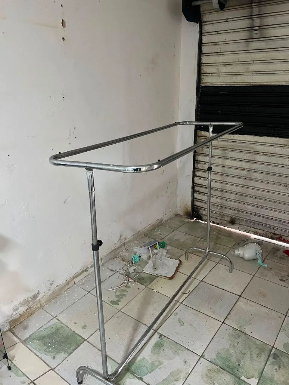 Repositor de meio de loja de inox 