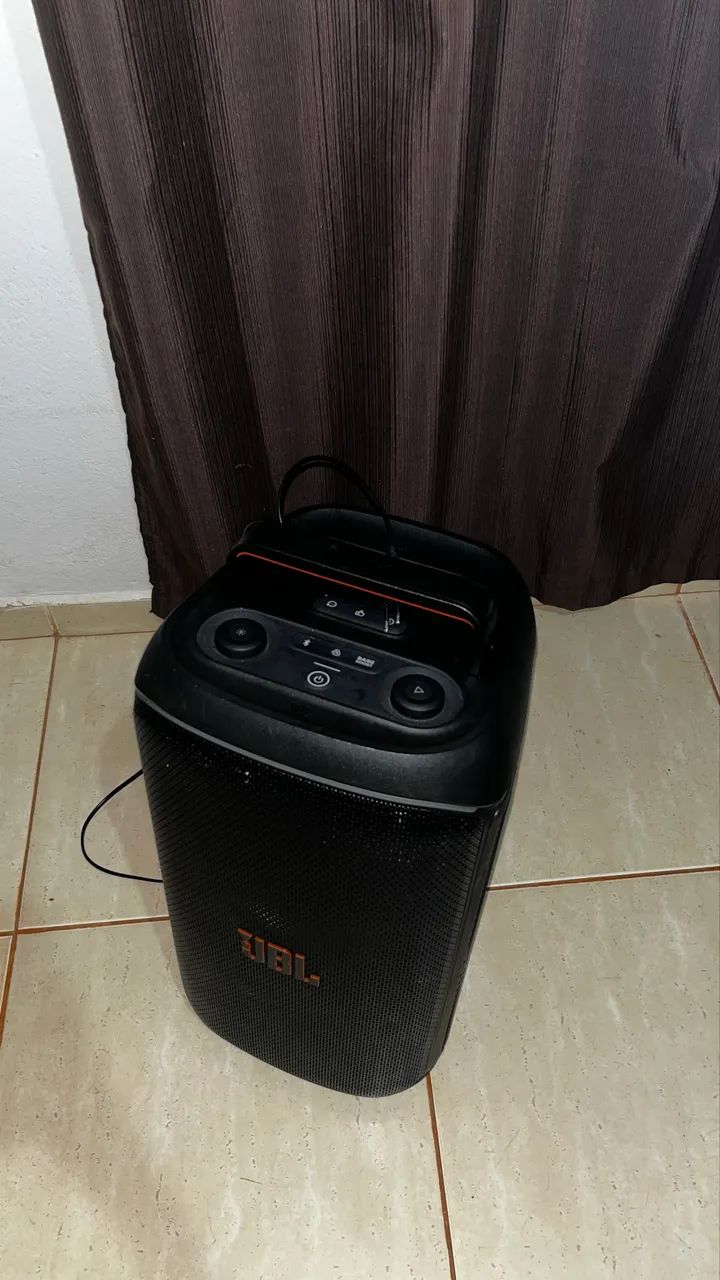 caixa de som Partybox JBL - Foto 3
