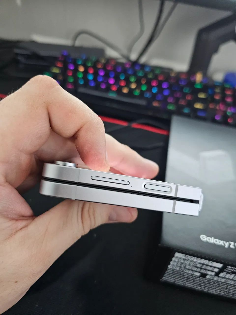 Samsung Z Flip 6 - Foto 4