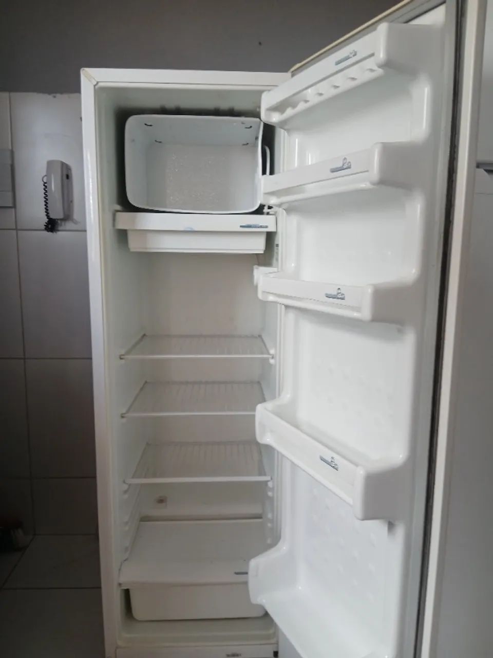 Geladeira Consul 240L - Foto 2