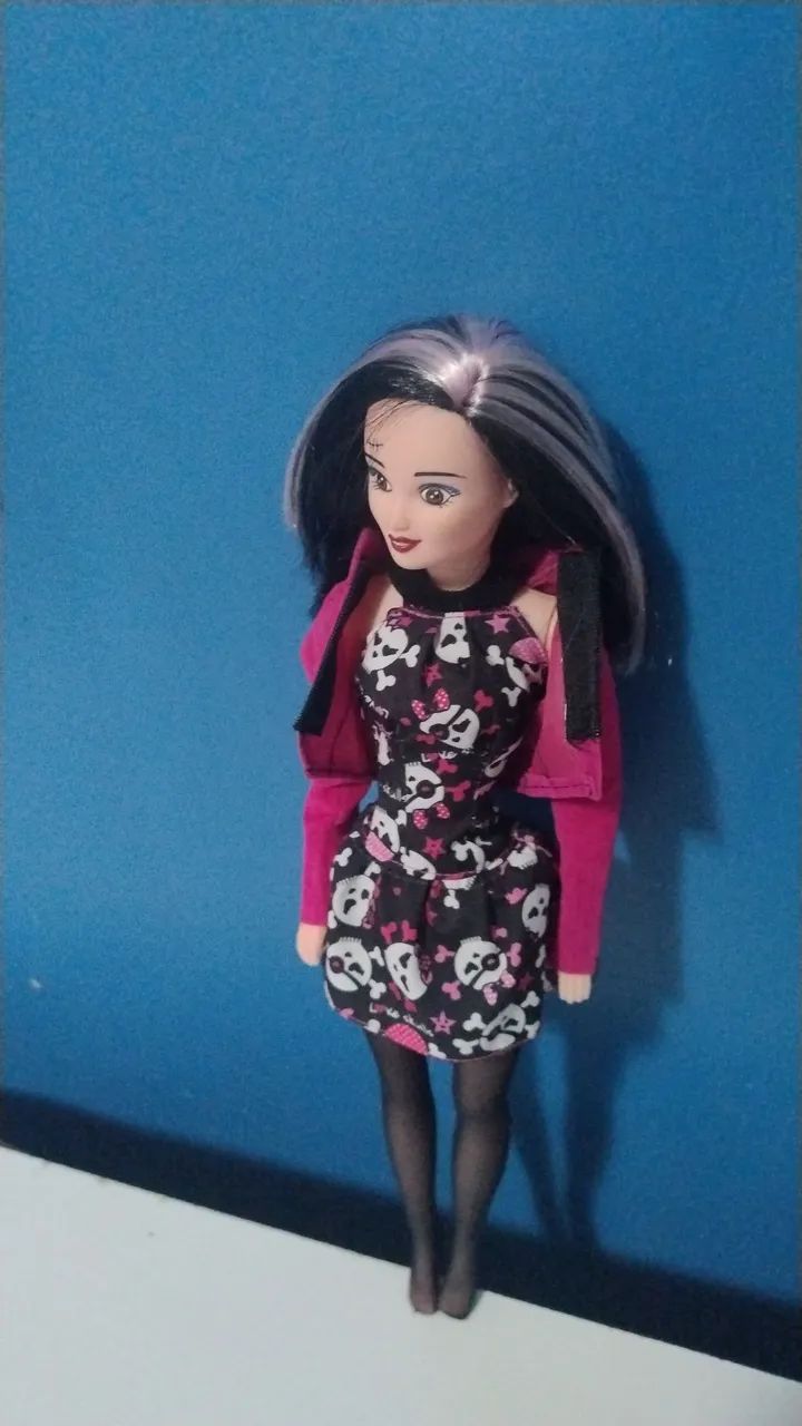 Boneca Vampira / Gótica  - Foto 4