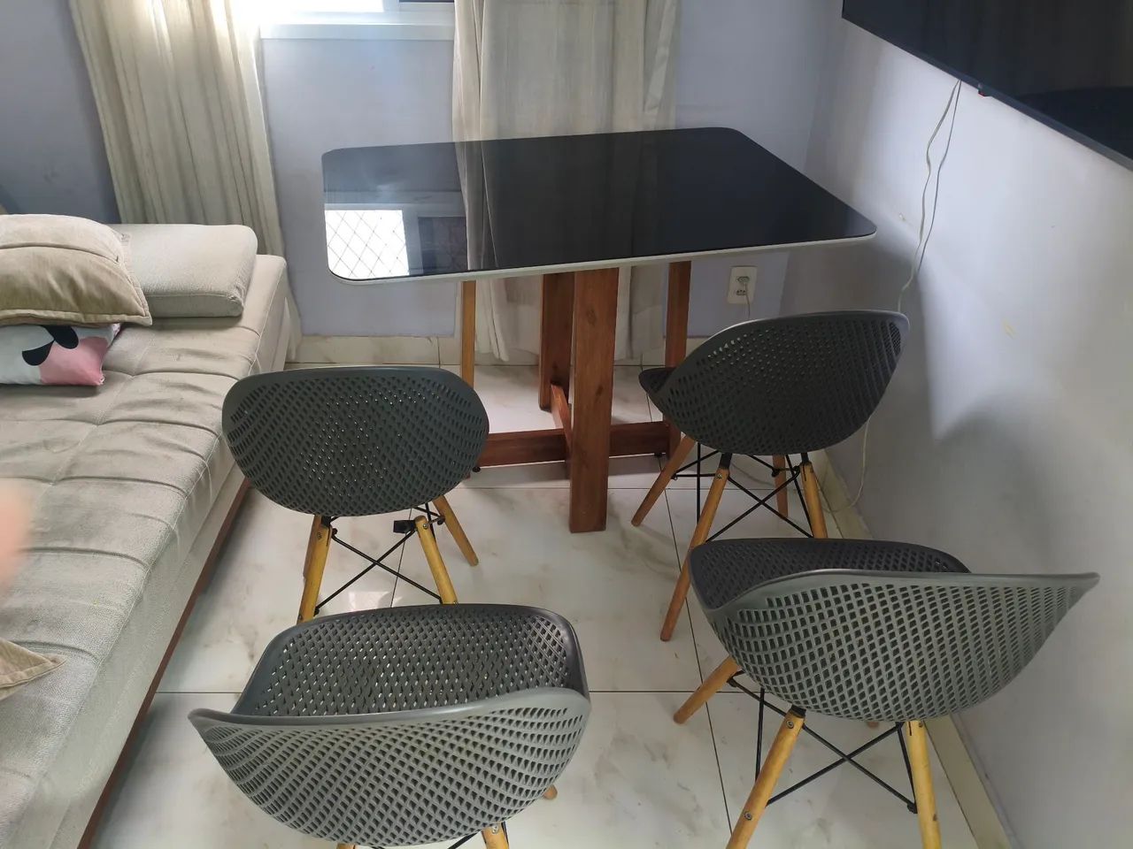 Mesa de cozinha com 4 cadeiras  - Foto 2
